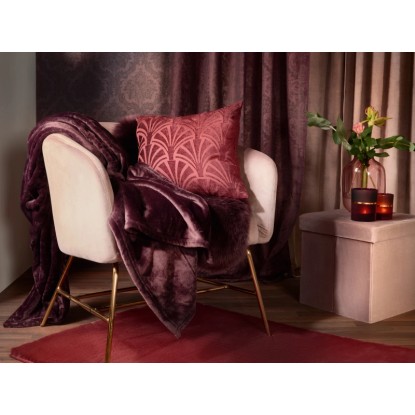 Růžová skládací stolička Blush Bordeaux (38 cm) se sametovým potahem a úložným prostorem. Růžová skládací stolička Blush Bordeaux (38 cm) se sametovým potahem a úložným prostorem.