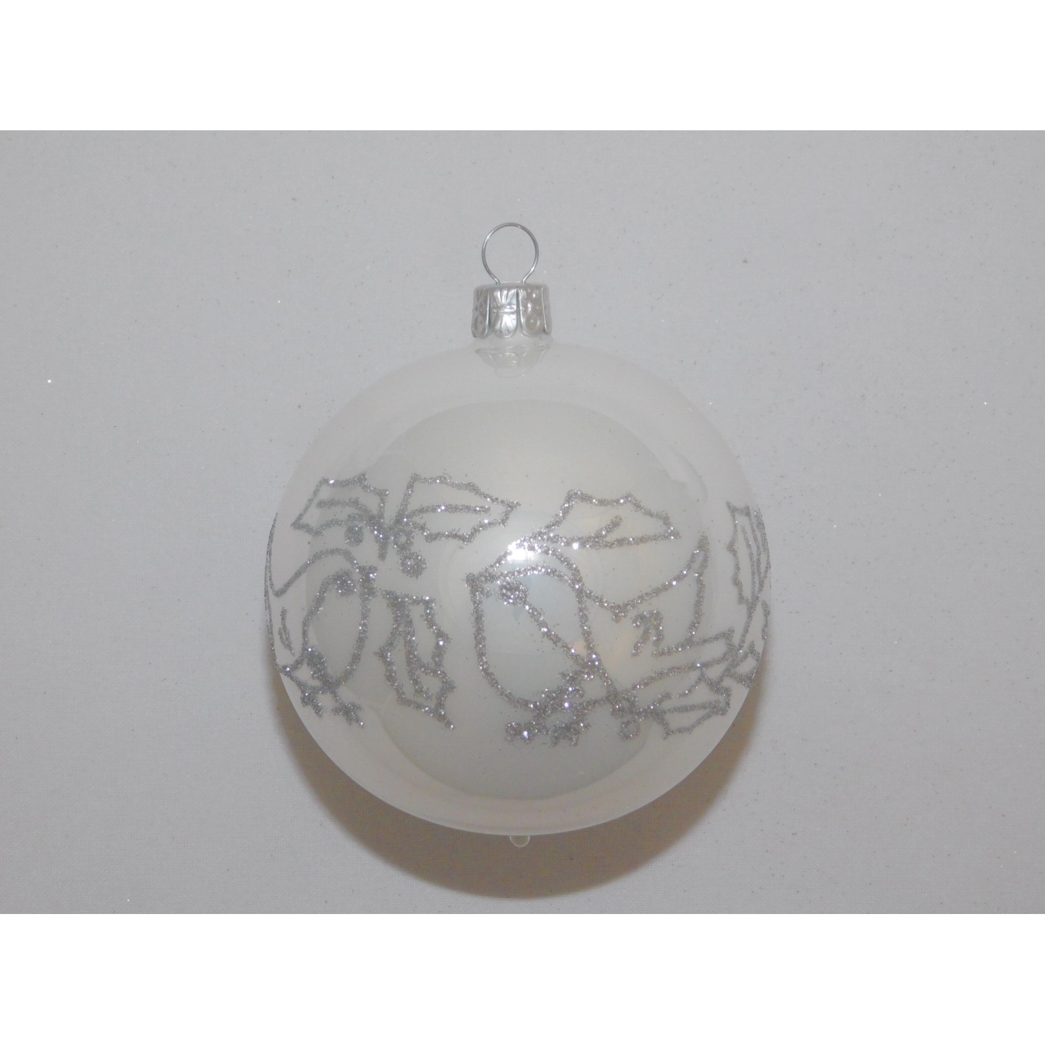 ONREX Vánoční ozdoba skleněná koule bílá ptáci pr. 8 cm ONREX Vánoční ozdoba skleněná koule bílá ptáci pr. 8 cm