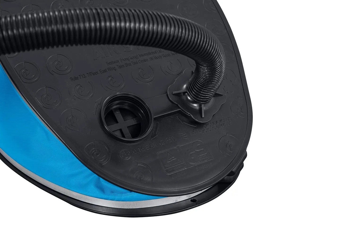Nožní pumpa Bestway Air Step Pro, 1 600 ml, s hadicí a modrým měchem pro nafukovací matrace a čluny. Nožní pumpa Bestway Air Step Pro, 1 600 ml, s hadicí a modrým měchem pro nafukovací matrace a čluny.