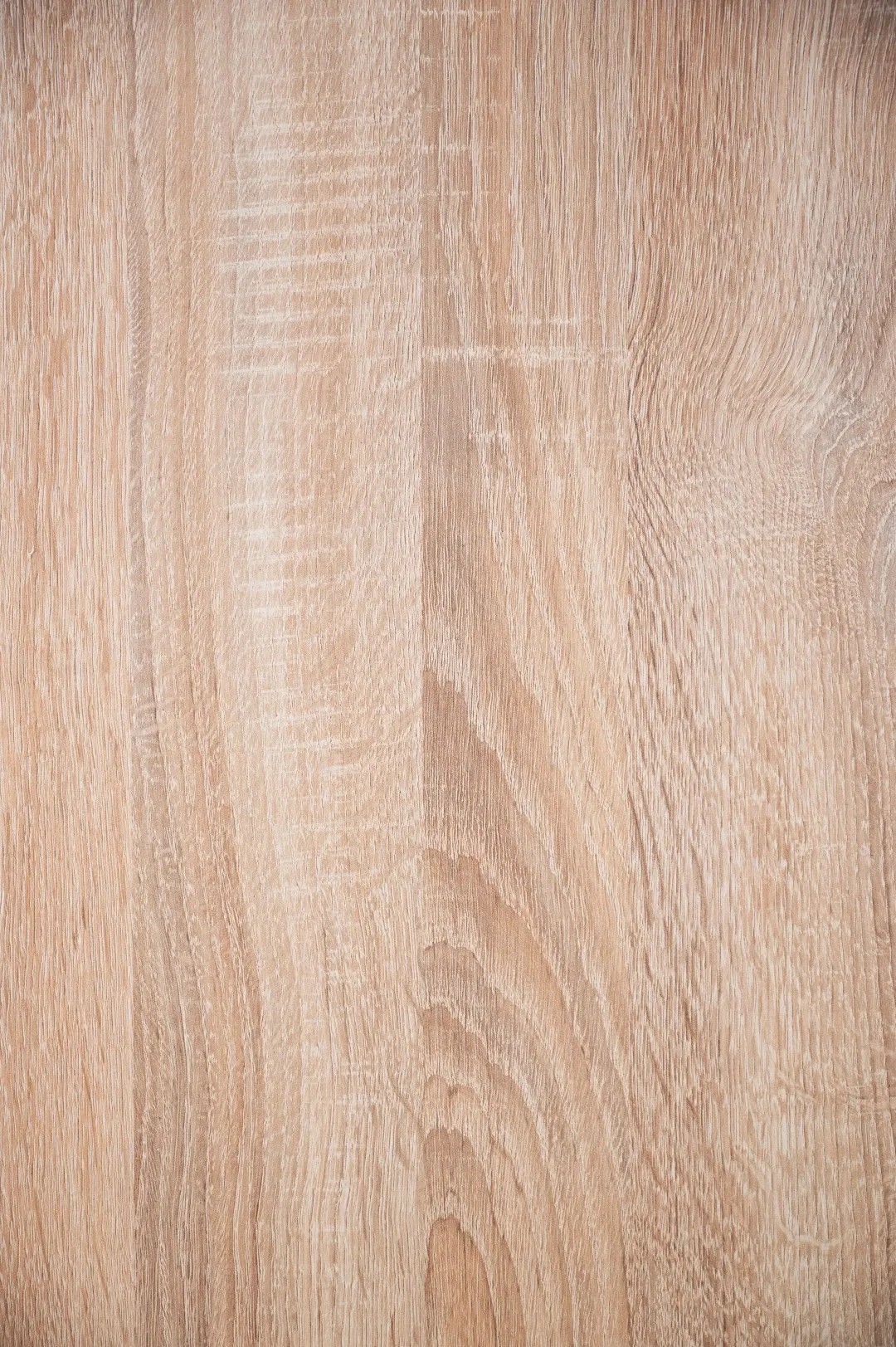 Detailní záběr pracovní desky Eiche Sägerau kuchyňské linky Respekta Economy. Detailní záběr pracovní desky Eiche Sägerau kuchyňské linky Respekta Economy.