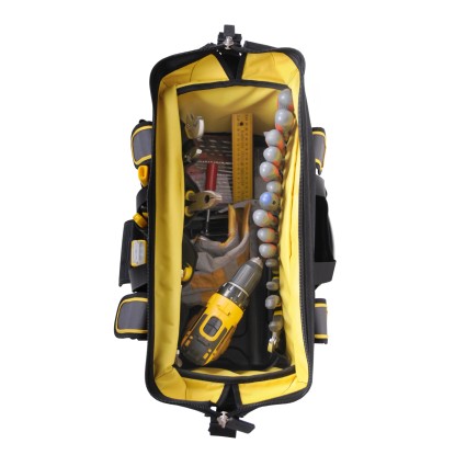 Otevřená nylonová brašna na nářadí Stanley FatMax FMST1-71180 plná nářadí. Otevřená nylonová brašna na nářadí Stanley FatMax FMST1-71180 plná nářadí.