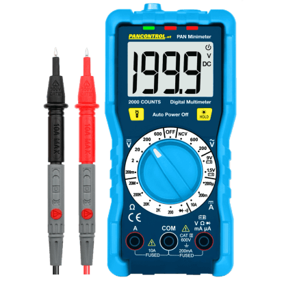 Pan Minimeter měřicí přístroj, modrý, s digitálním displejem a měřicími kabely. Pan Minimeter měřicí přístroj, modrý, s digitálním displejem a měřicími kabely.