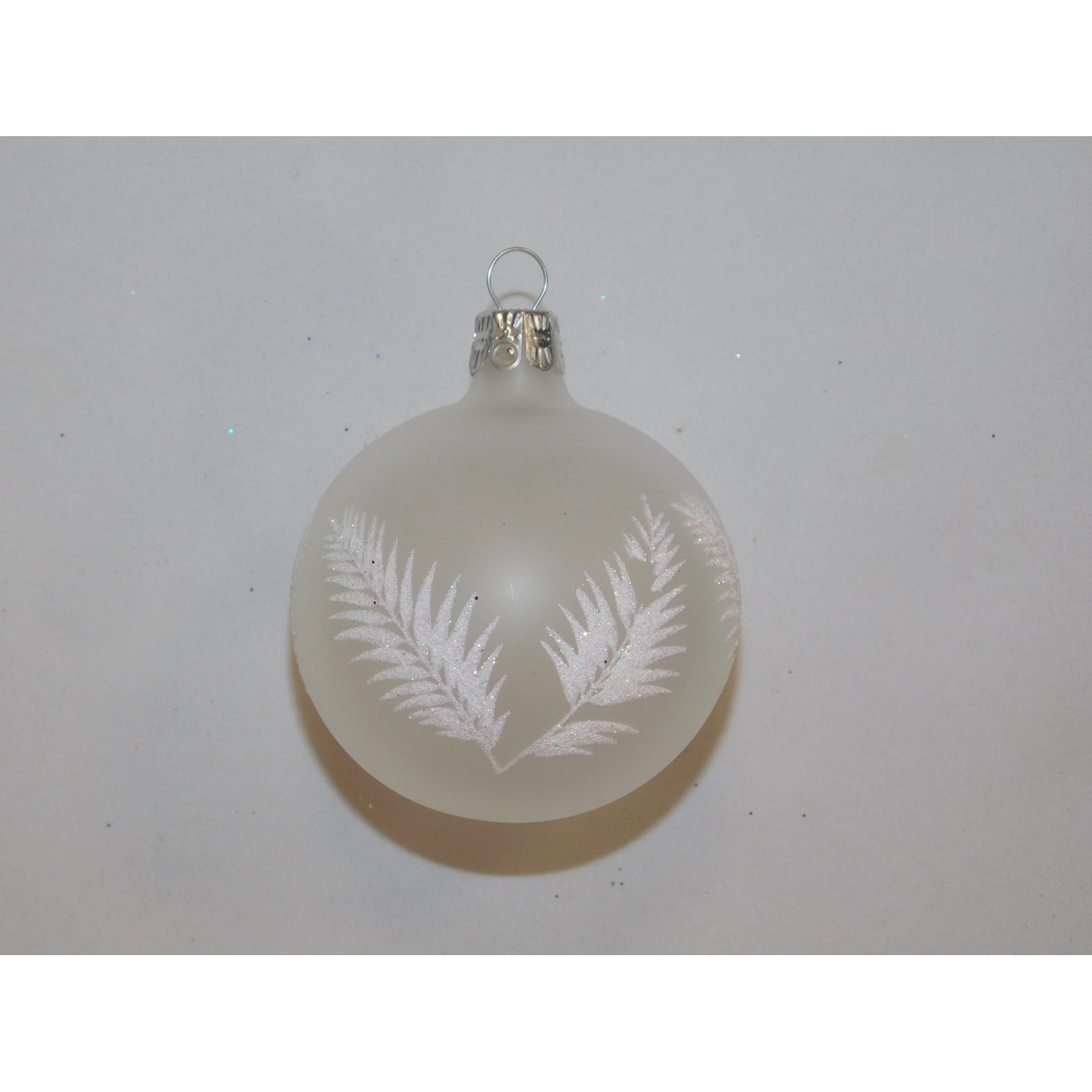 ONREX Vánoční ozdoba skleněná koule transparentní listy pr. 7 cm ONREX Vánoční ozdoba skleněná koule transparentní listy pr. 7 cm