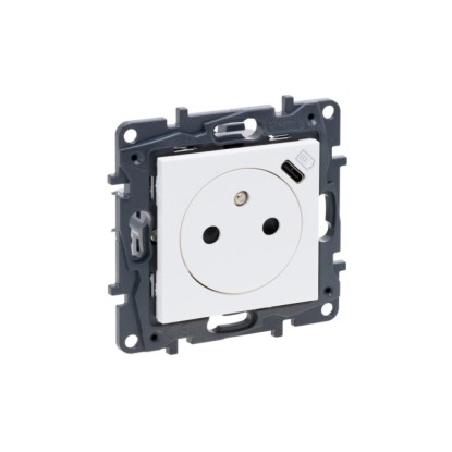 Legrand Zásuvka 2P + T s USB-C nabíječkou 7,5 W Valena Life, bílá