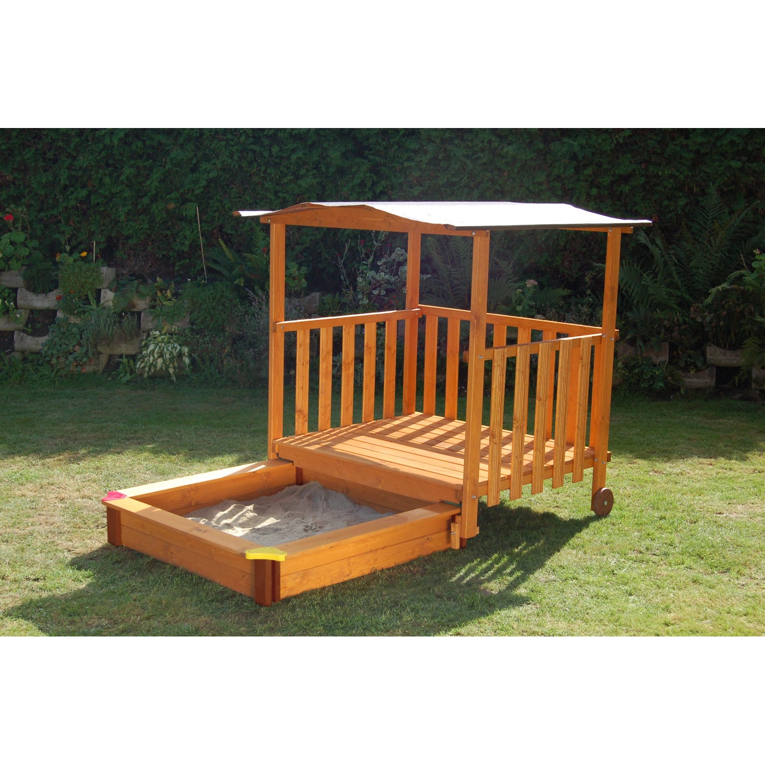 Gaspo Dětský domeček na hraní s pískovištěm, 220 x 133 cm