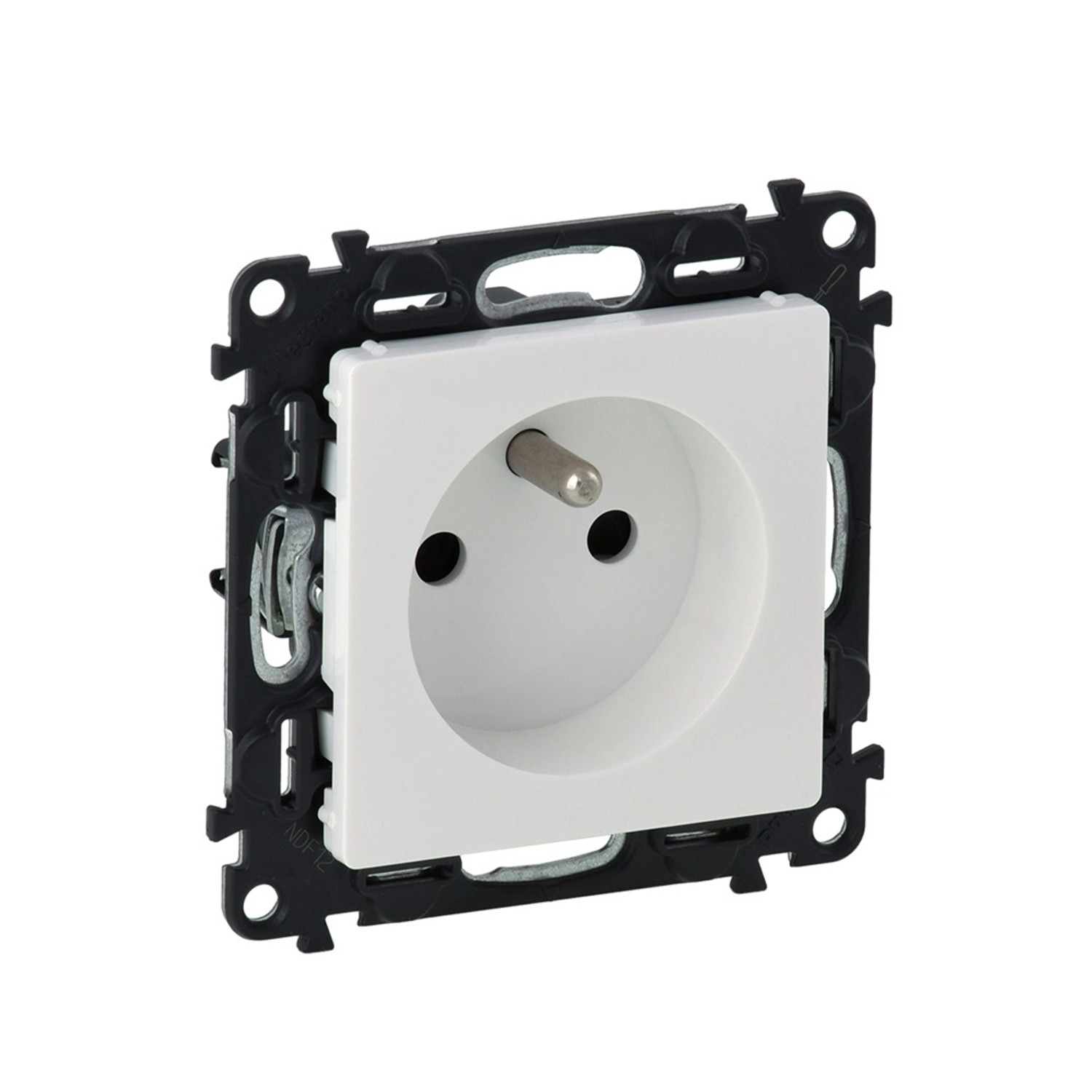 Legrand Zásuvka Valena Life 2P + T, 16 A - 250 V, bílá