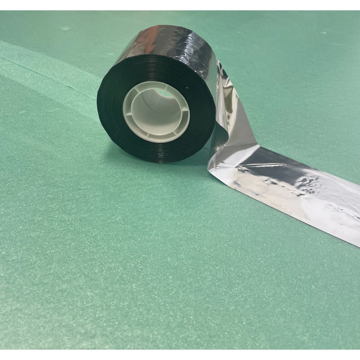 EGIBI Páska pro lepení podložek pod podlahy a paroizoalční fólii ALU 50 m x 5 cm