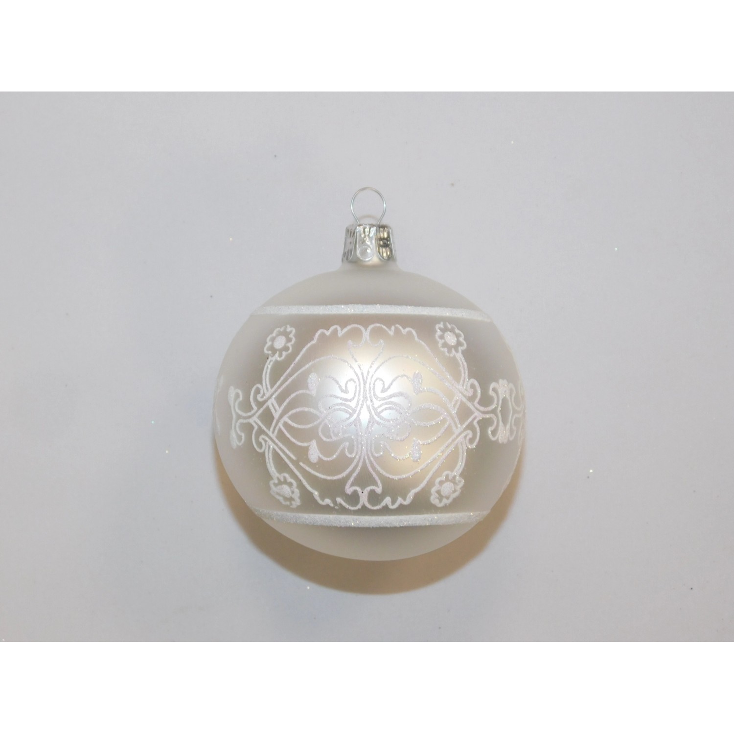 ONREX Vánoční ozdoba skleněná koule bílá dekor pr. 8 cm