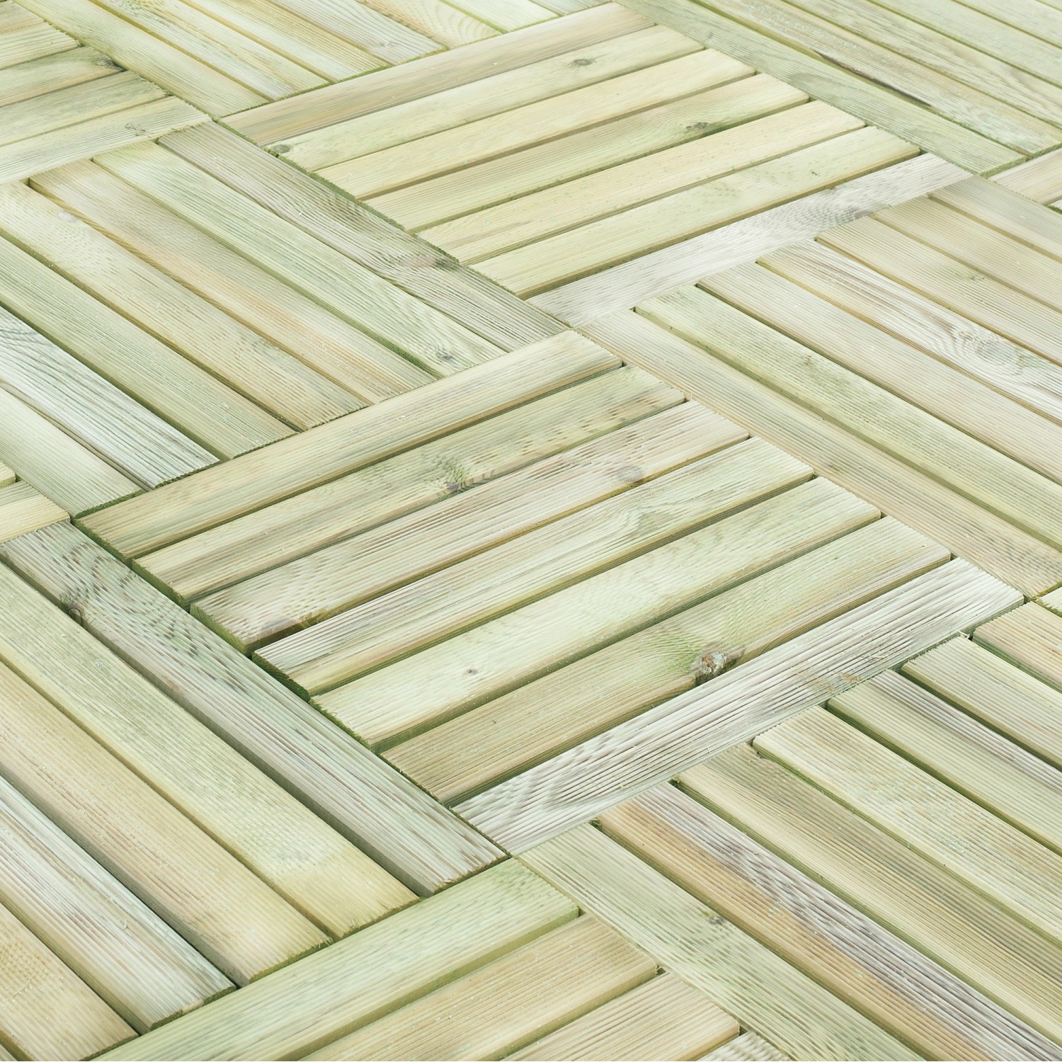 Dřevěná dlaždice drážkovaná, tlakově impregnovaná, 50 x 50 x 3,2 cm