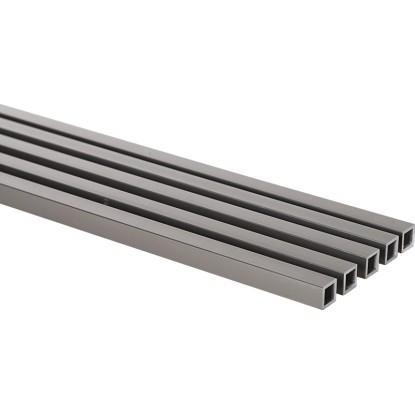 5 hliníkových čtyřhranných tyčí, délka 2000 mm, pro schody a zábradlí.