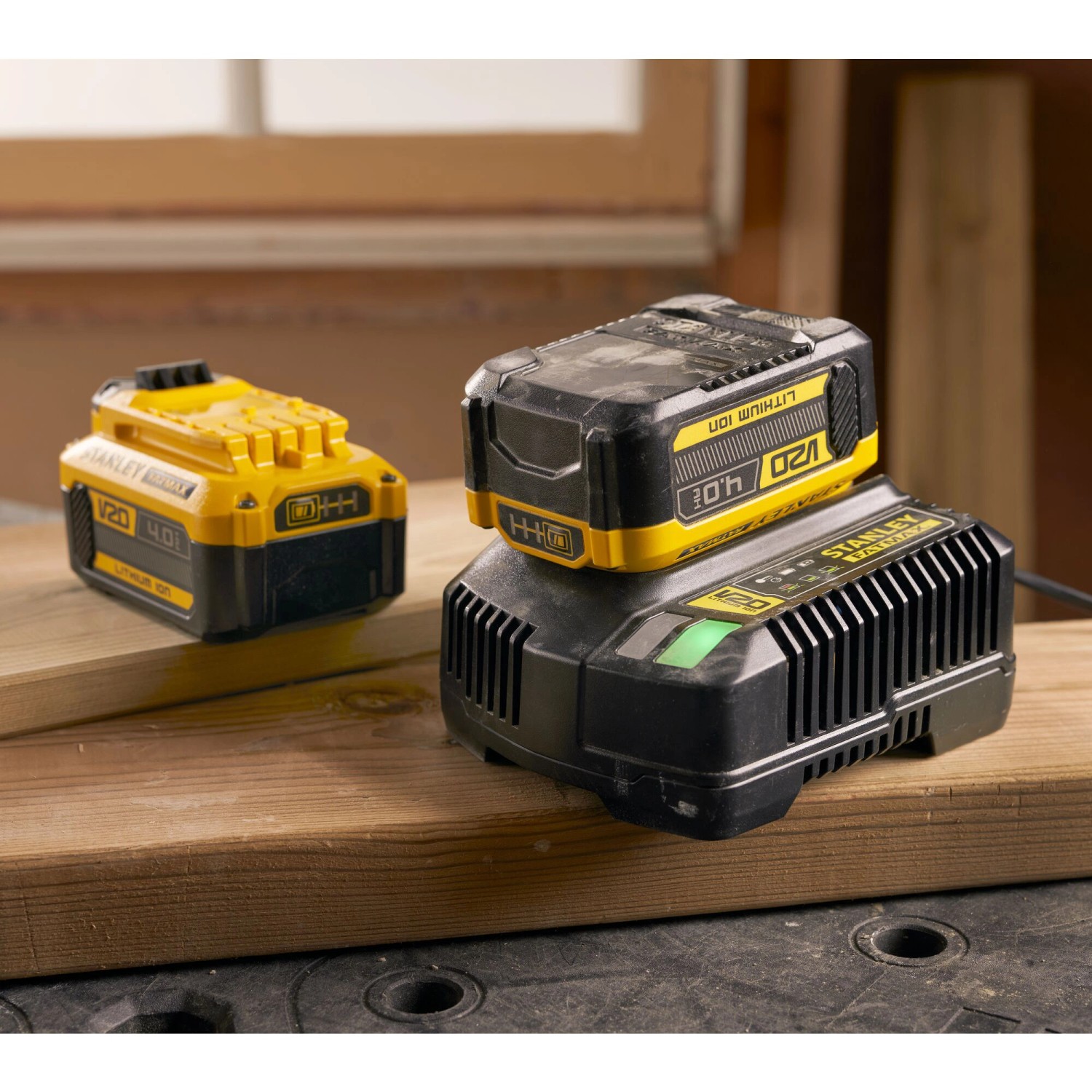 Stanley Fatmax V20 Nahradni akumulator SFMCB204 XJ 18V 4 0 Ah koupit v OBI