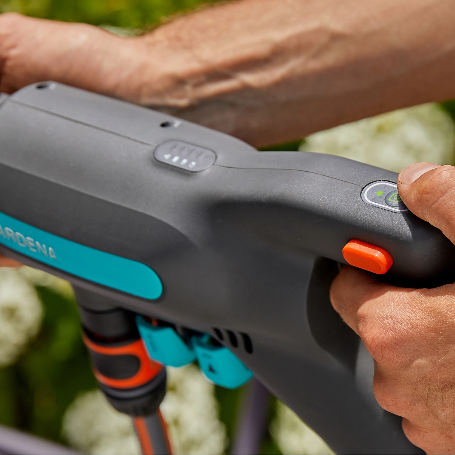 Gardena Akumulátorový středotlaký čistič AquaClean 24/18V P4A - sada ...