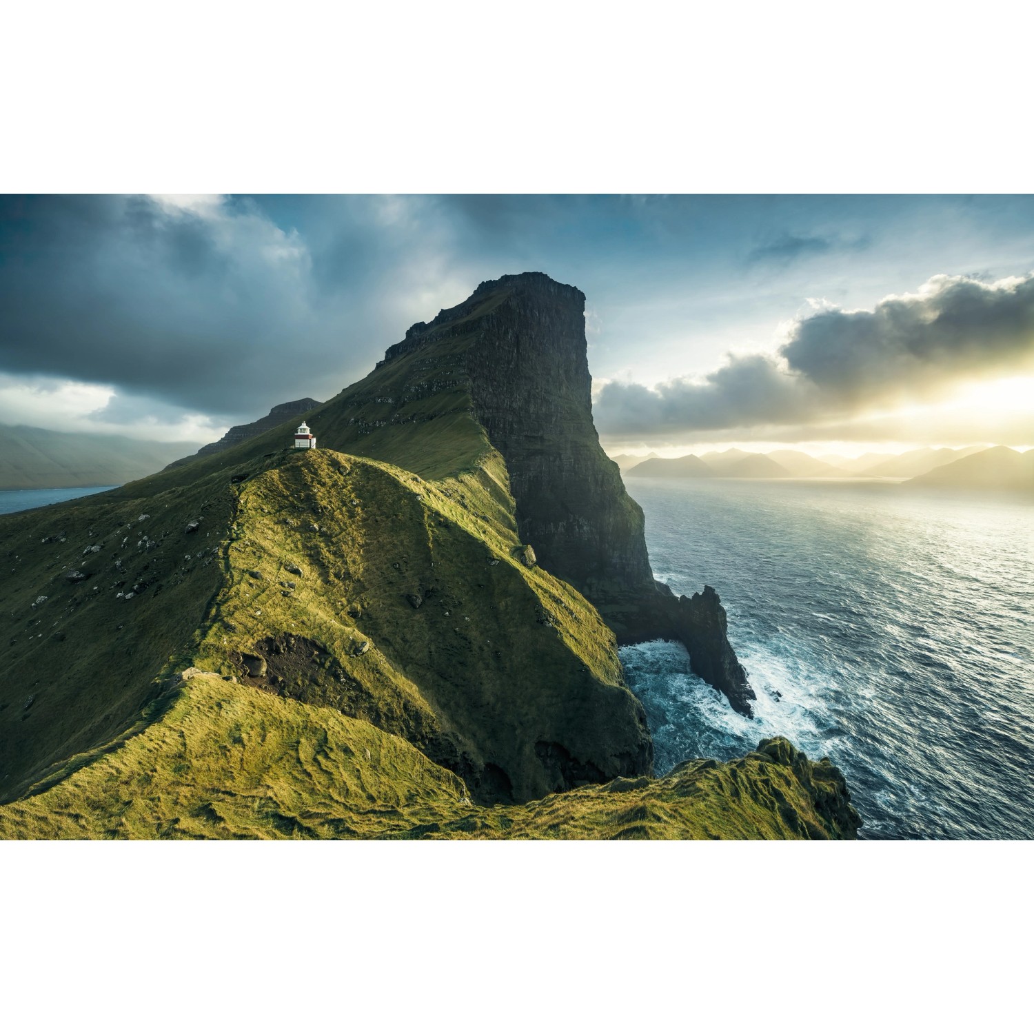 Komar Vliesová fototapeta Eclipse 400 x 250 cm