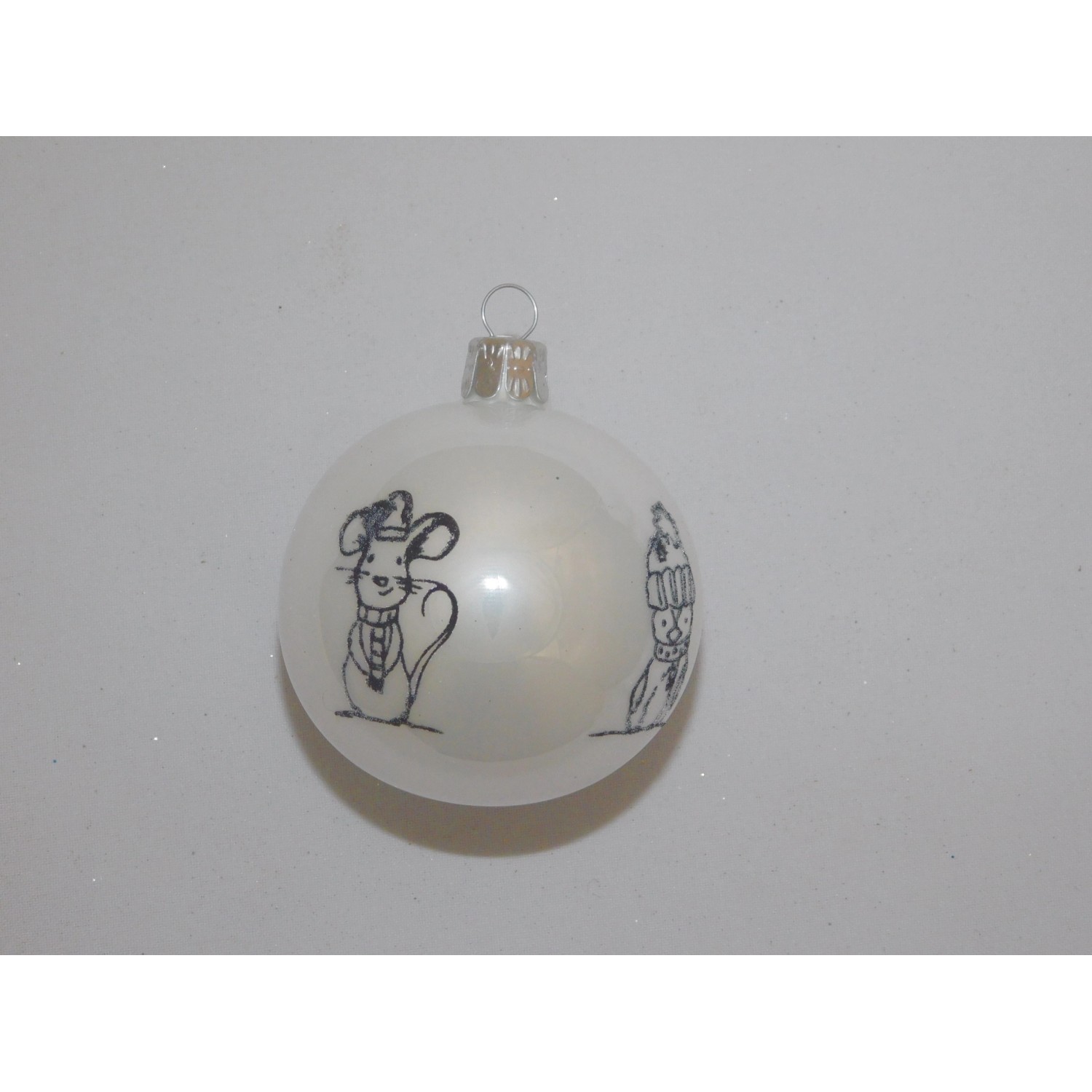 ONREX Vánoční ozdoba skleněná koule bílá zvířátka pr. 7 cm