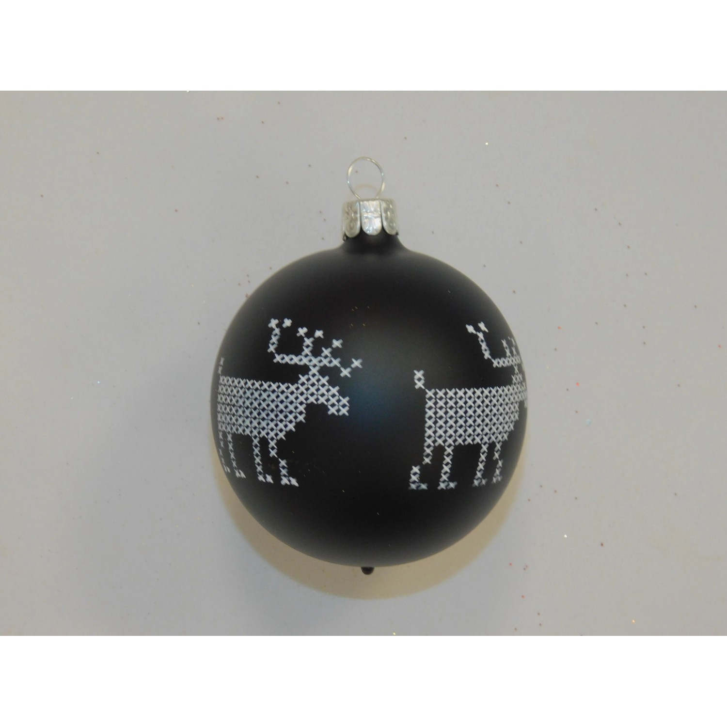 ONREX Vánoční ozdoba skleněná koule černá sobi pr. 7 cm
