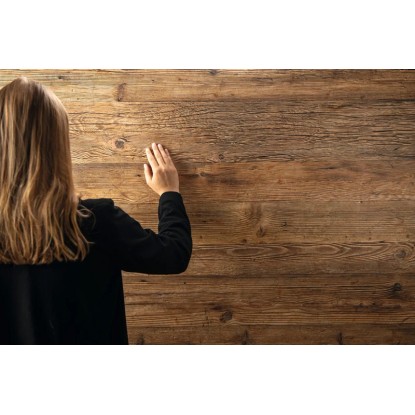 Egger DecoWall nástěnný panel Namur smrk přírodní, vzhled dřeva s hmatatelnou strukturou.