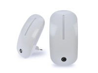 SOLIGHT LED orientační svítidlo do zásuvky se světelným senzorem