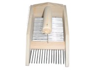 M.A.T. Česáček na borůvky, dřevěný, 22,3 x 13,5 x 5,5 cm