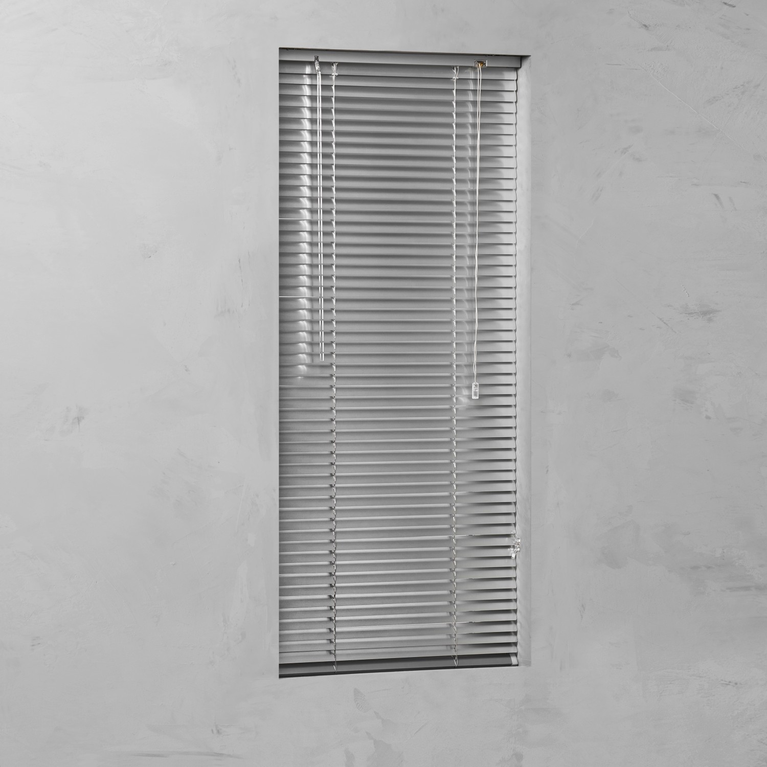 Hliníková žaluzie Venetian stříbrná 25 mm, 120 x 130 cm