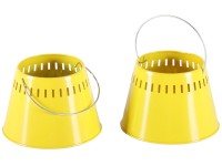 FlowerPower Svíčka Cedro, kovový kbelík žlutý, 14,5 x 10 x 10 cm