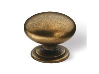 Knoflík 1533 staromosazný leštěný 33 mm x 33 mm x 28 mm