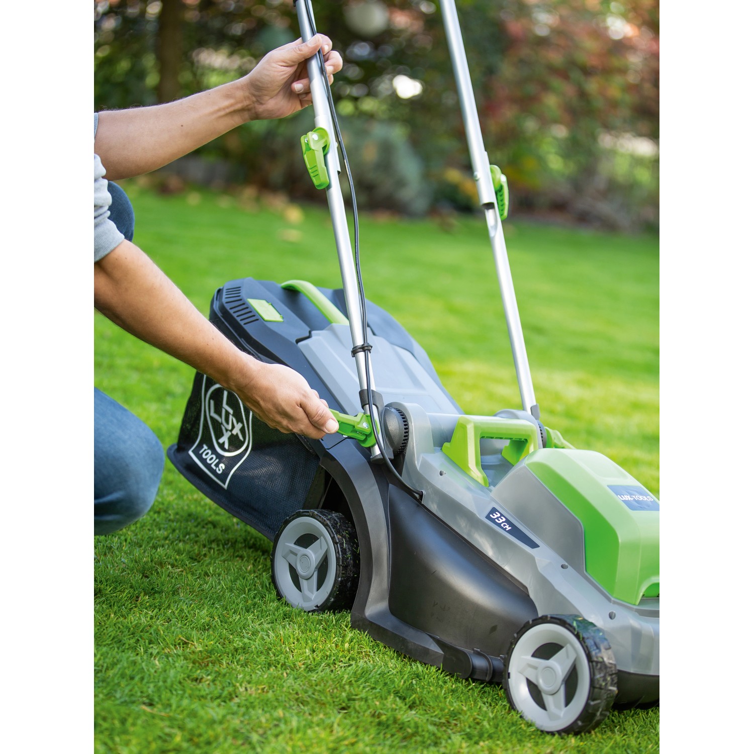 LUXTOOLS 1 PowerSystem Aku sekačka na trávu ARM1x20/4/33 Set koupit