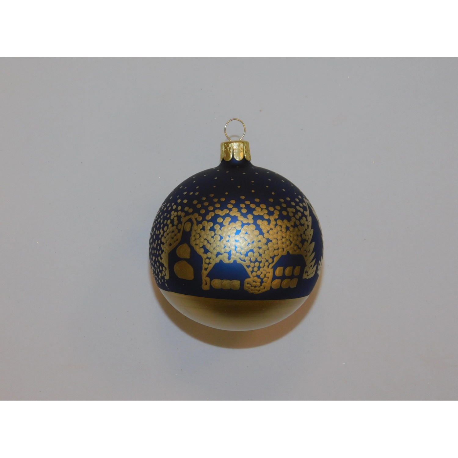 ONREX Vánoční ozdoba skleněná koule modrá vesnice pr. 7 cm