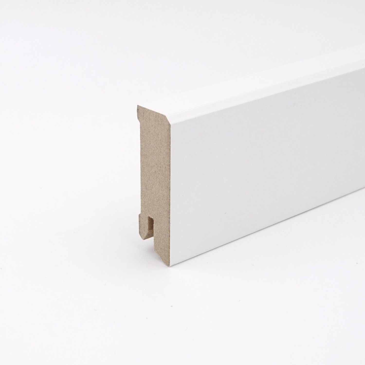 Soklová lišta White&Black Cubica bílá, 60 x 18 x 2400 mm