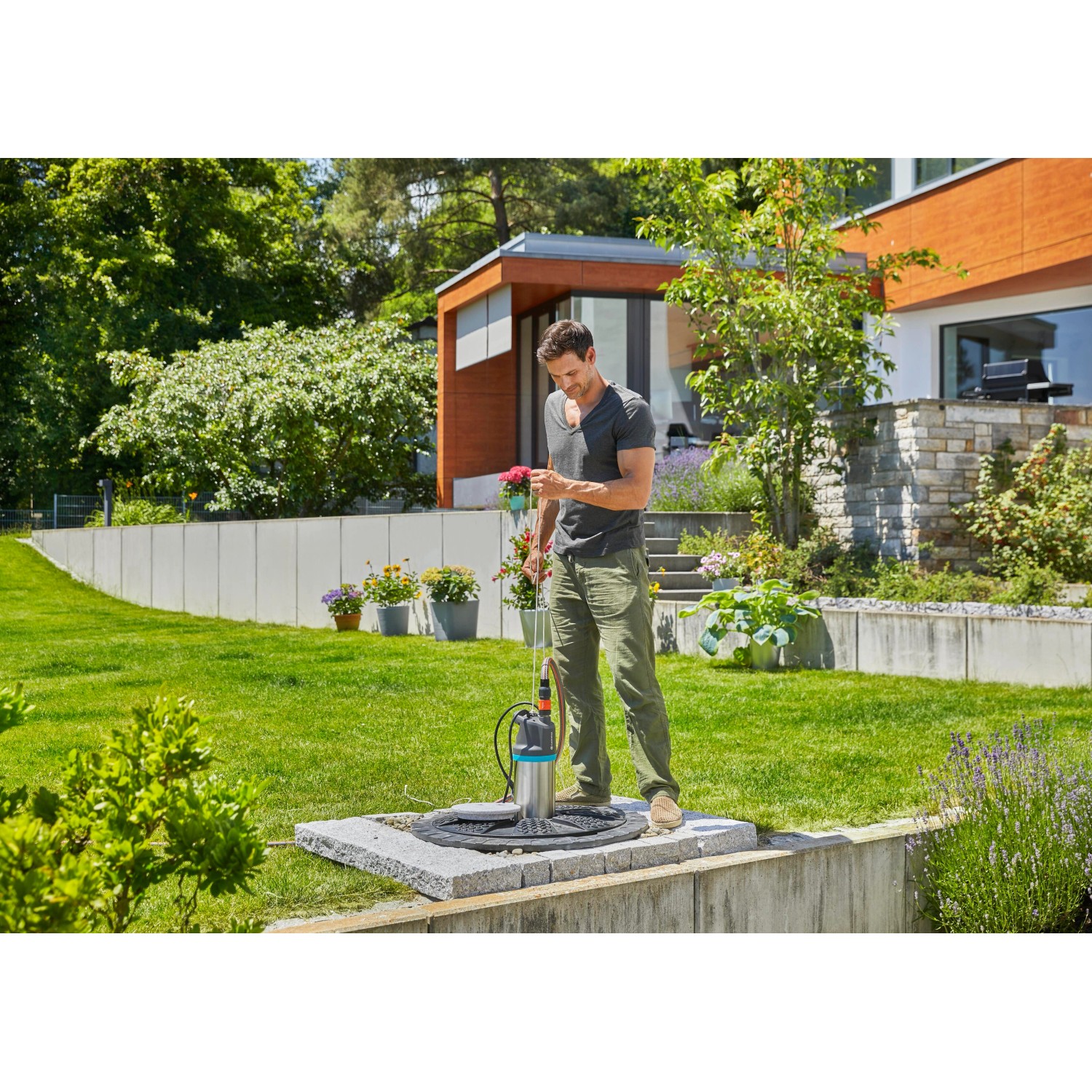 Gardena Ponorné tlakové čerpadlo 4700/2 koupit v OBI