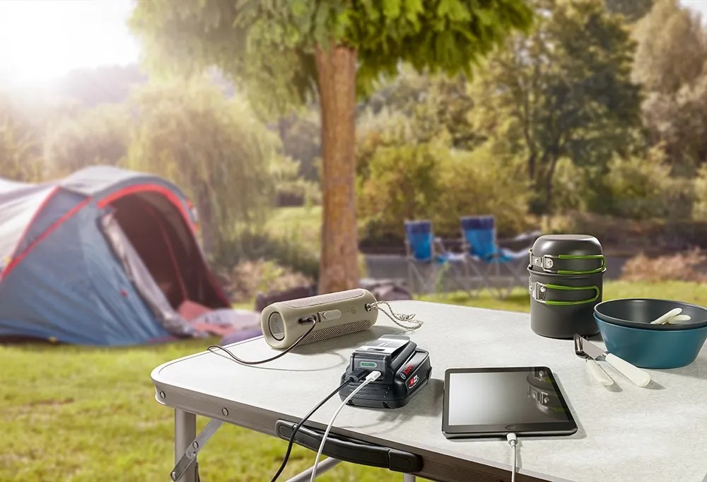 Bosch UniversalUSB 18V-45 accu USB-batterijadapter 18V-Li-Ion zonder