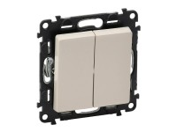 Legrand Dvojitý střídavý přepínač č. 6 + 6 Valena Life, 10 AX - 250 V, béžový