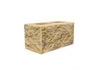 DITON Plotová tvárnice s fazetou C rohová písková 38,5 x 19 x 19 cm